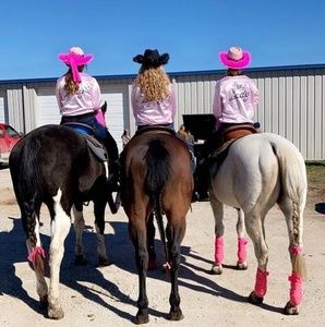 Meet your Posher, Mia